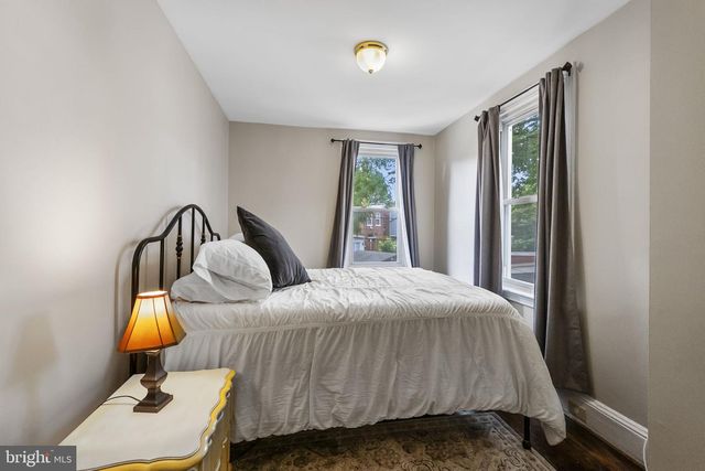 145 D ST SE, Washington, DC 20003