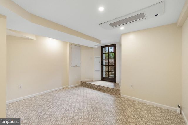 145 D ST SE, Washington, DC 20003