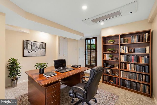 145 D ST SE, Washington, DC 20003