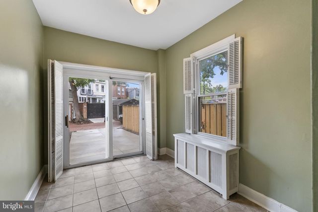 145 D ST SE, Washington, DC 20003