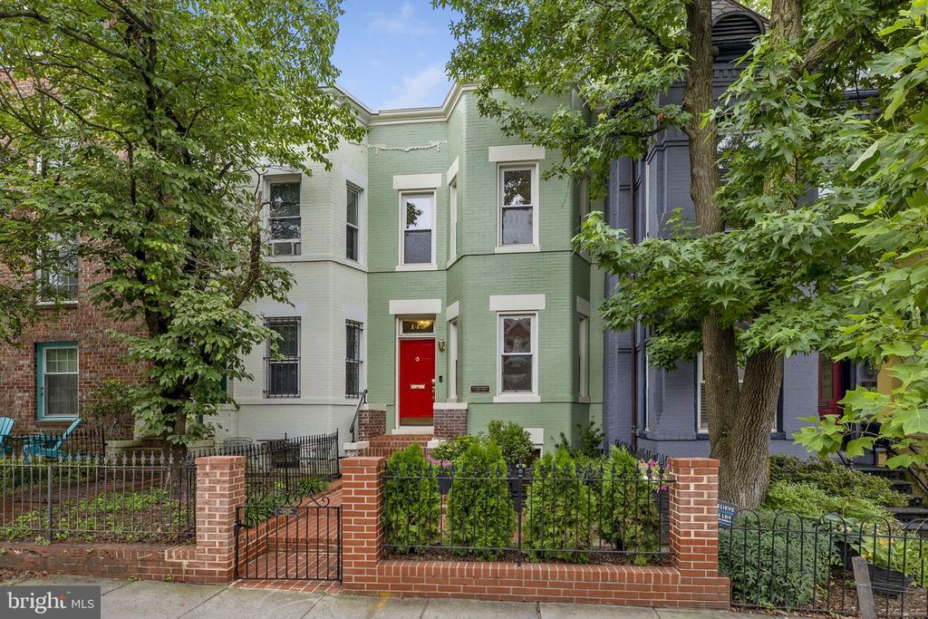 145 D ST SE, Washington, DC 20003