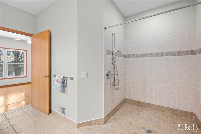 1129 Kensington Street Nw, City Of Walker, MI 49534