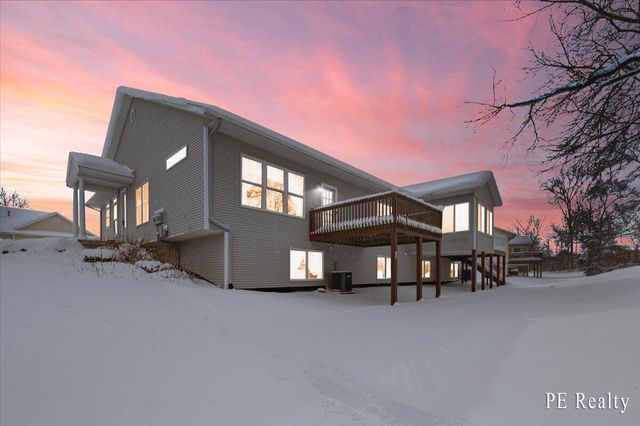 1129 Kensington Street Nw, City Of Walker, MI 49534