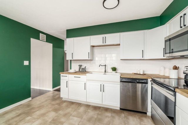 6035 Karl Road, Columbus, OH 43229