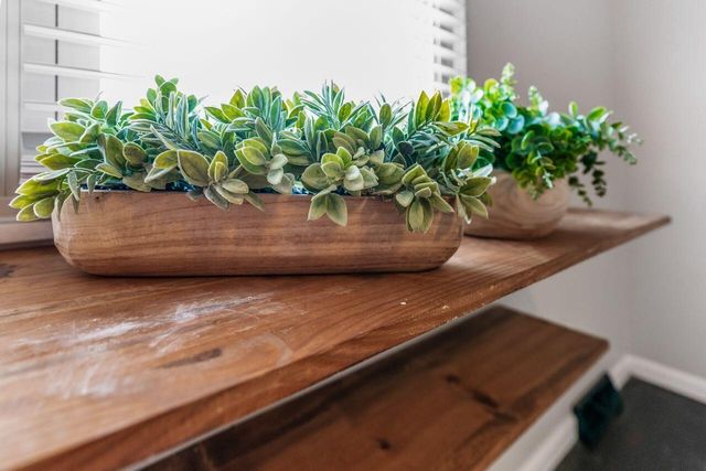 6035 Karl Road, Columbus, OH 43229