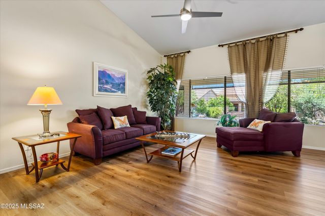 1451 N Old Adobe Drive, Green Valley, AZ 85614