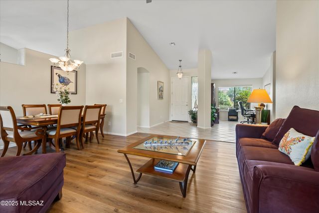 1451 N Old Adobe Drive, Green Valley, AZ 85614