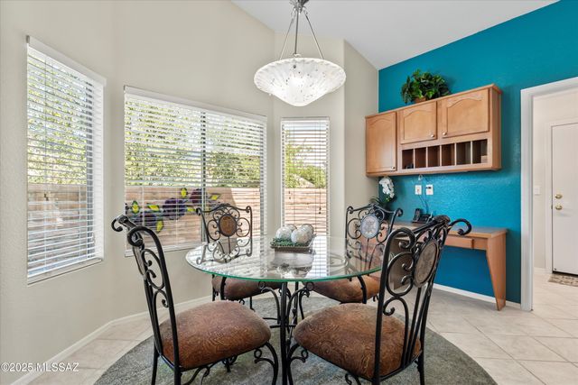 1451 N Old Adobe Drive, Green Valley, AZ 85614