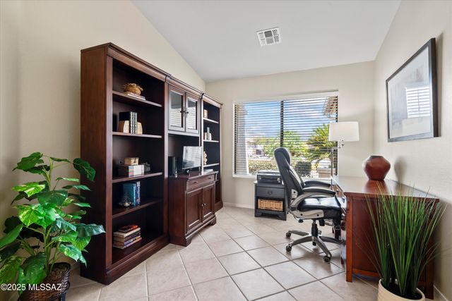 1451 N Old Adobe Drive, Green Valley, AZ 85614