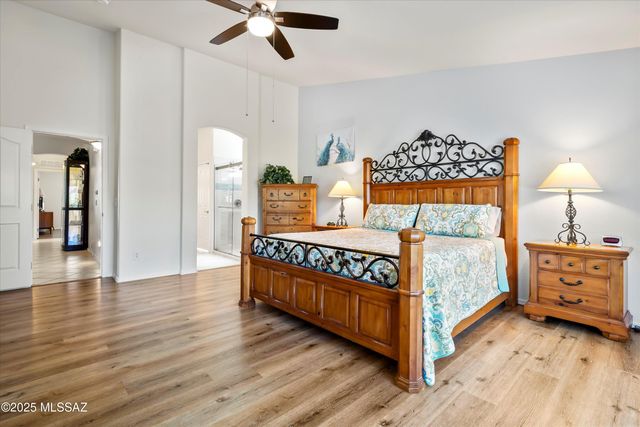 1451 N Old Adobe Drive, Green Valley, AZ 85614