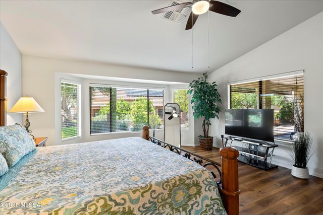 1451 N Old Adobe Drive, Green Valley, AZ 85614