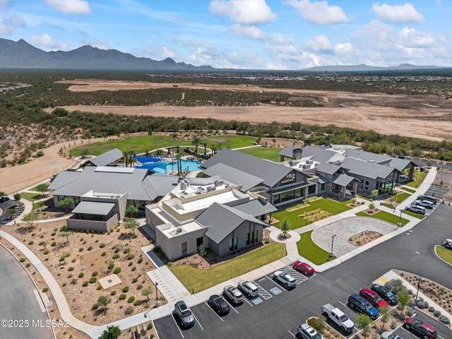 1451 N Old Adobe Drive, Green Valley, AZ 85614