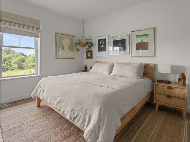 96 Aurora Road, South Burlington, VT 05403