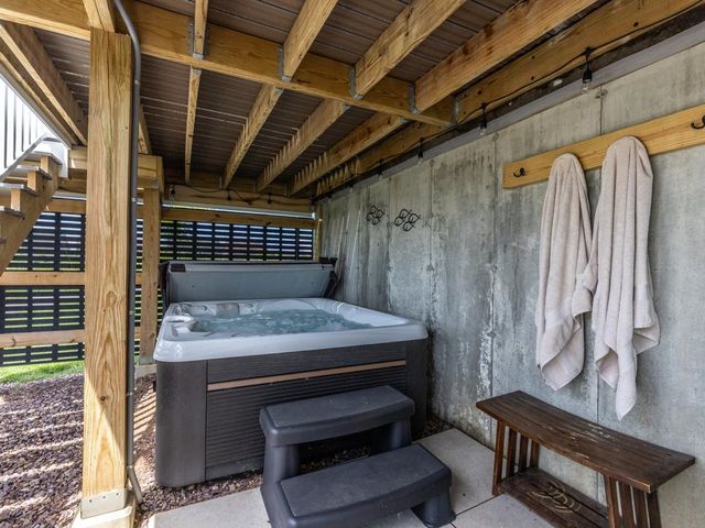 96 Aurora Road, South Burlington, VT 05403