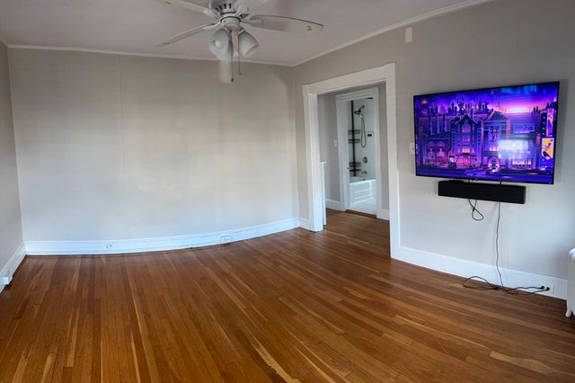 269 Brown 2, Waltham, MA 02453