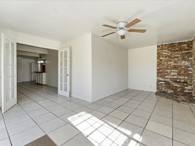 1032 W Avenue J14, Lancaster, CA 93534