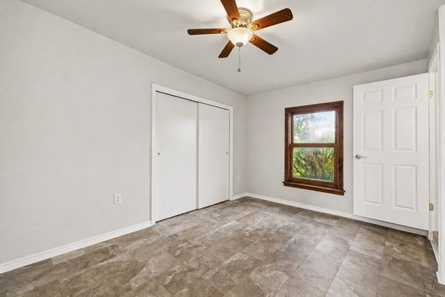 111 Lewis Rd, Kerrville, TX 78028