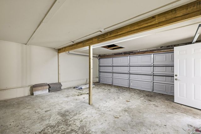 111 Lewis Rd, Kerrville, TX 78028