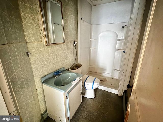 531 PEACOCK ST, Pottsville, PA 17901