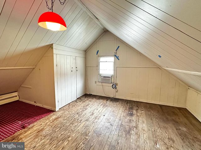 531 PEACOCK ST, Pottsville, PA 17901