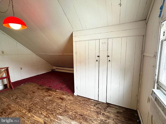 531 PEACOCK ST, Pottsville, PA 17901