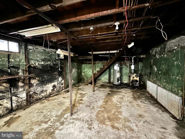 531 PEACOCK ST, Pottsville, PA 17901