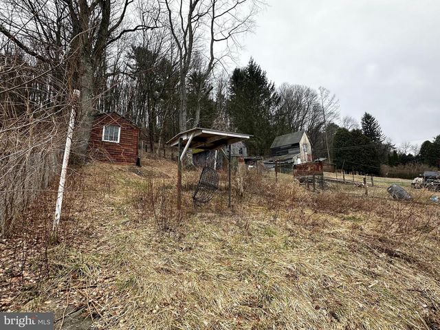 531 PEACOCK ST, Pottsville, PA 17901