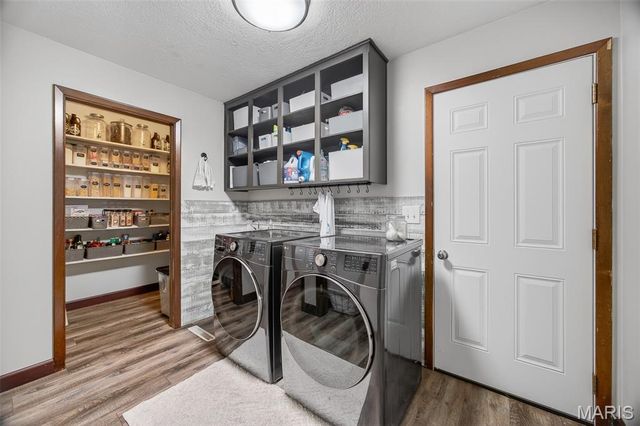 22762 Post Oak Lane, Lebanon, MO 65536