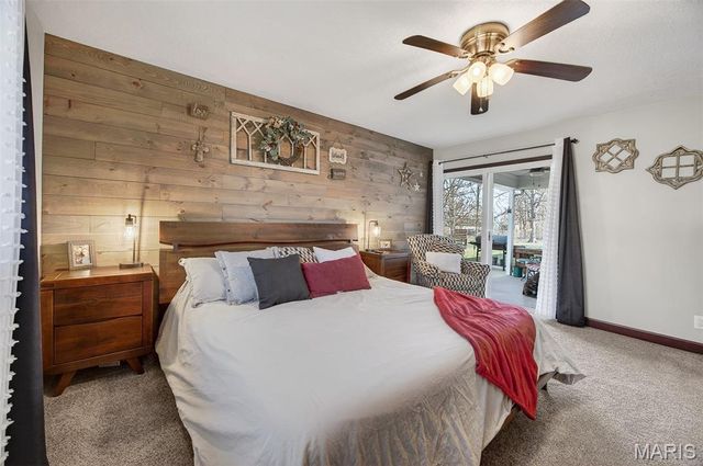 22762 Post Oak Lane, Lebanon, MO 65536