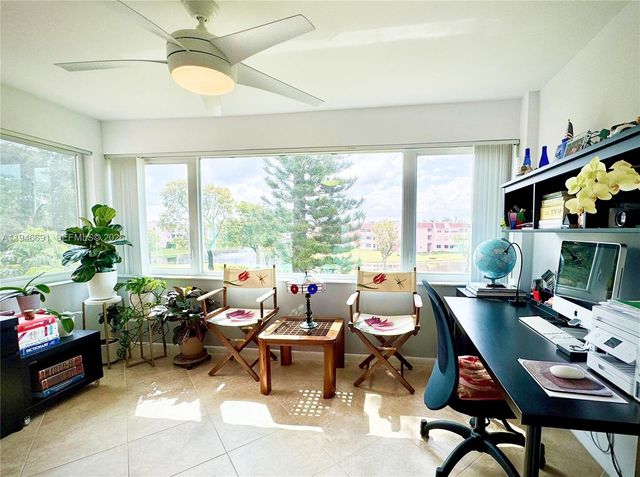 9501 Sunrise Lakes Blvd 306, Sunrise, FL 33322