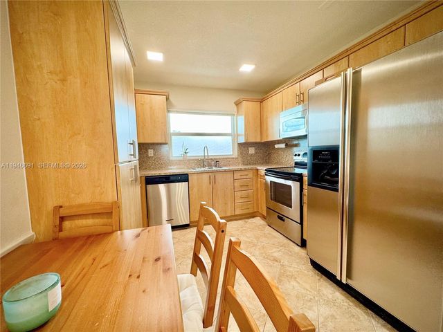 9501 Sunrise Lakes Blvd 306, Sunrise, FL 33322