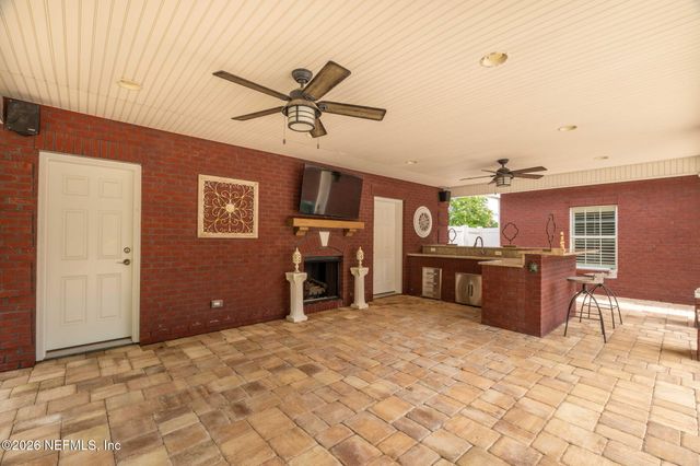 1108 EVENING STROLL Lane, Jacksonville, FL 32221