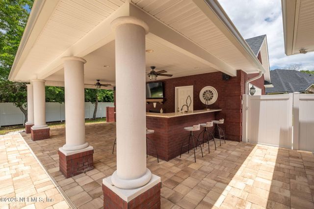 1108 EVENING STROLL Lane, Jacksonville, FL 32221