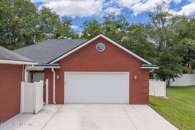 1108 EVENING STROLL Lane, Jacksonville, FL 32221