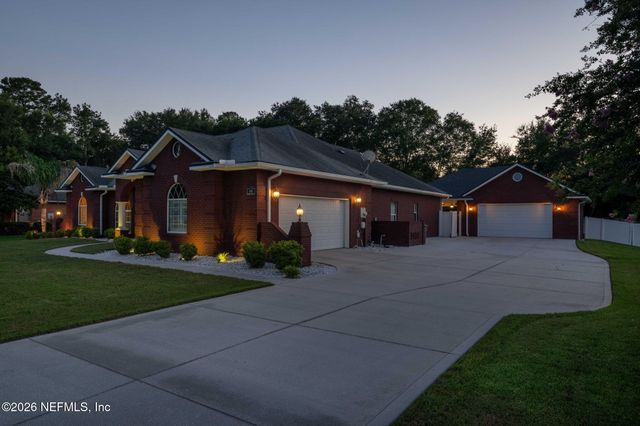 1108 EVENING STROLL Lane, Jacksonville, FL 32221