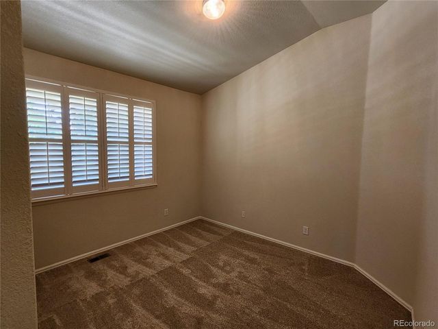 221 Homestead Pkwy, Longmont, CO 80504