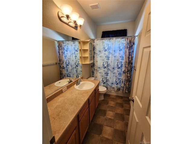 221 Homestead Pkwy, Longmont, CO 80504