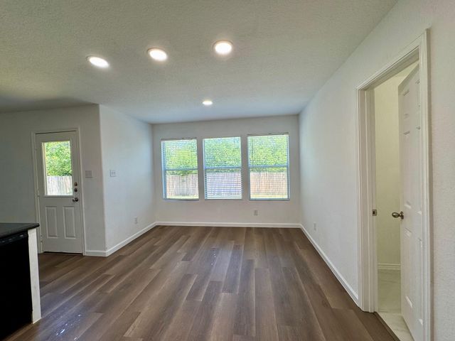 8611 Brisa Royale, San Antonio, TX 78251