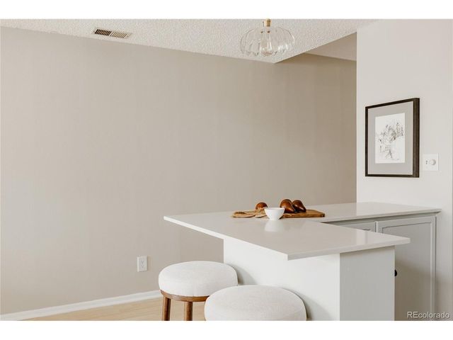 701 Harlan St E54, Lakewood, CO 80214