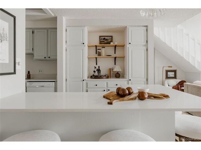 701 Harlan St E54, Lakewood, CO 80214