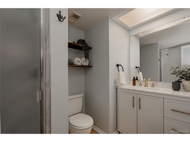 701 Harlan St E54, Lakewood, CO 80214