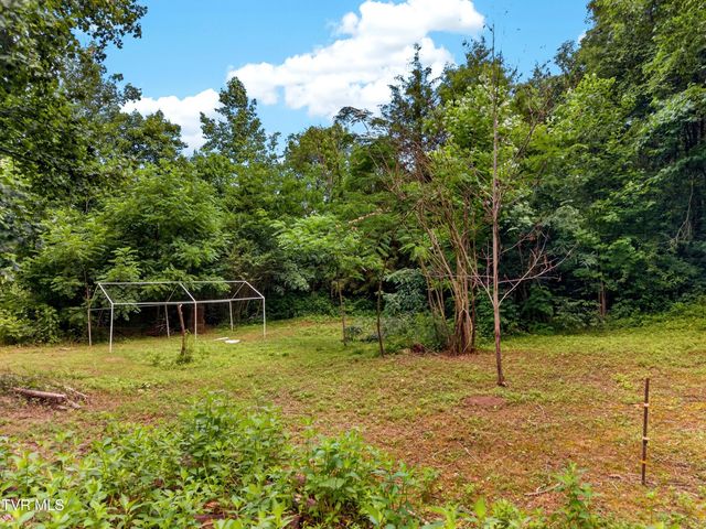 2087 Bullen Valley Road, Thorn Hill, TN 37881