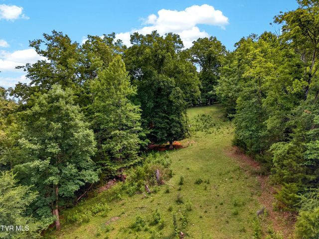 2087 Bullen Valley Road, Thorn Hill, TN 37881