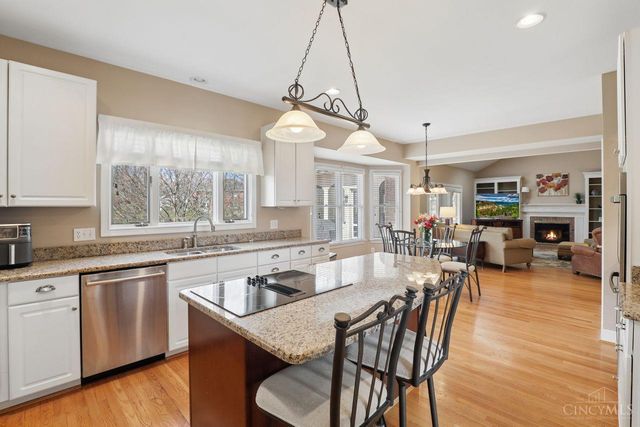 8451 Beckett Pointe Drive, West Chester, OH 45069