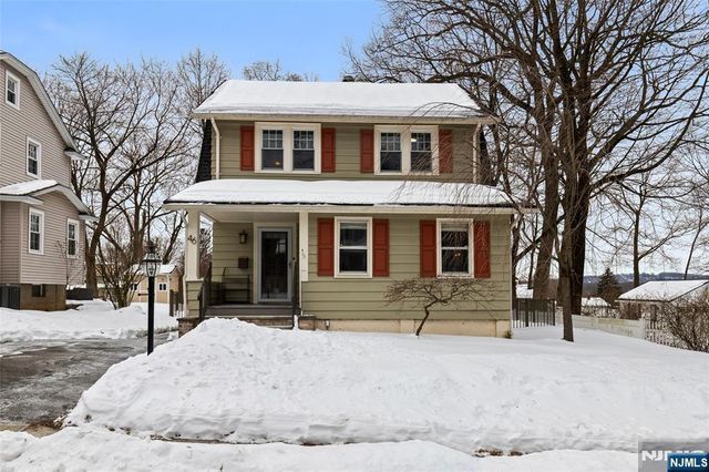 46 Payne Avenue, Midland Park, NJ 07432