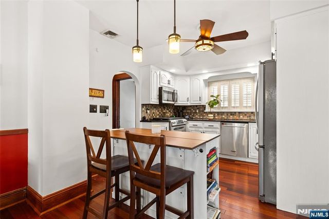 46 Payne Avenue, Midland Park, NJ 07432