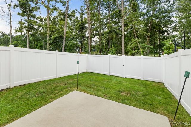 10909 Genito Square Dr, Chesterfield, VA 23112