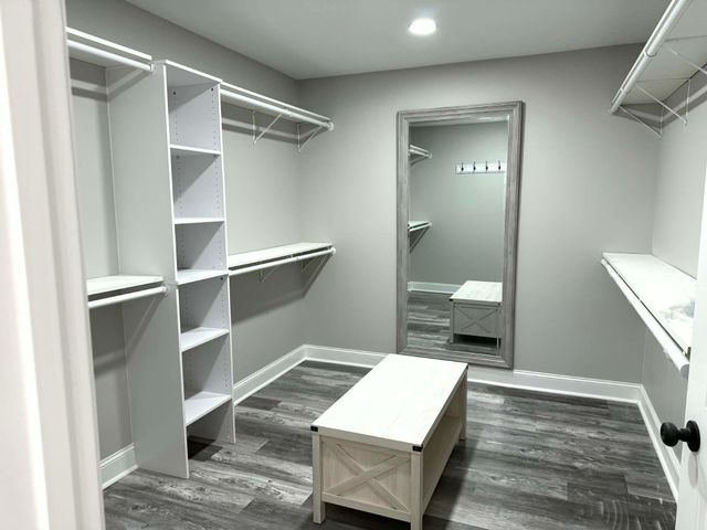 72 Periwinkle Path, Leoma, TN 38468