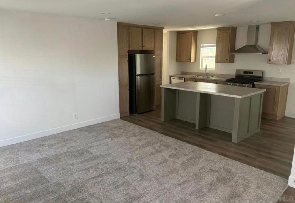 725 Thornton Avenue 31, Hemet, CA 92543