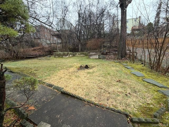 207 Morsemere Avenue, Yonkers, NY 10703